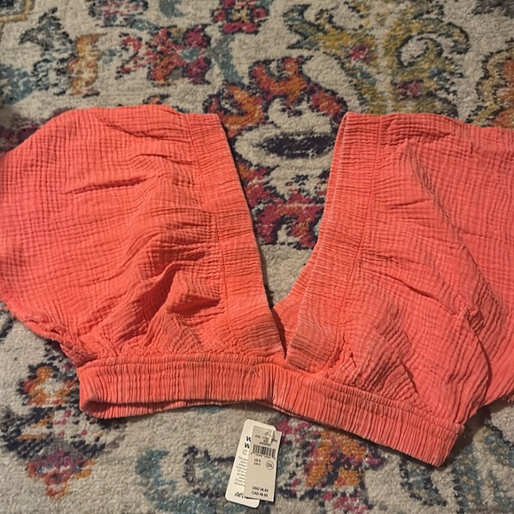 Aerie // butterfly flow purposely distressed crop top - Picture 1 of 3